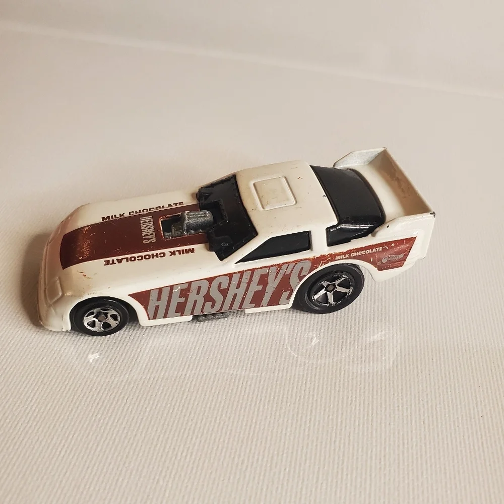 Vintage 1977- Hersheys Hot Wheel